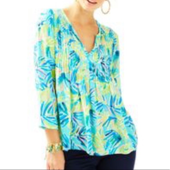 Lilly Pulitzer Daylen Tunic in Multi Serenity Now Small - Picture 2 of 4